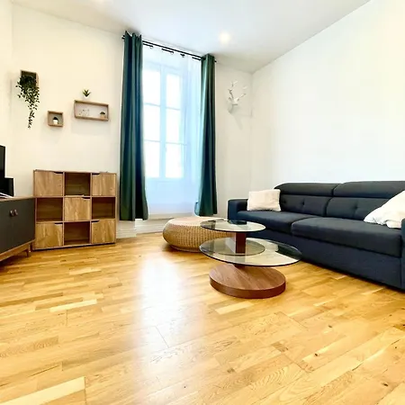 Chez Pierrot - Pont-neuf - Vue Cite Medievale Carcassonne