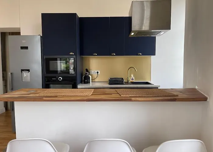 Chez Pierrot - Pont-neuf - Vue Cite Medievale Daire