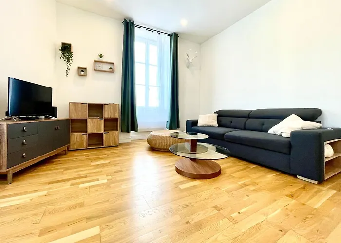 Chez Pierrot - Pont-neuf - Vue Cite Medievale Carcassonne